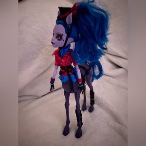 Monster High - Freaky Fusion Avea Trotter